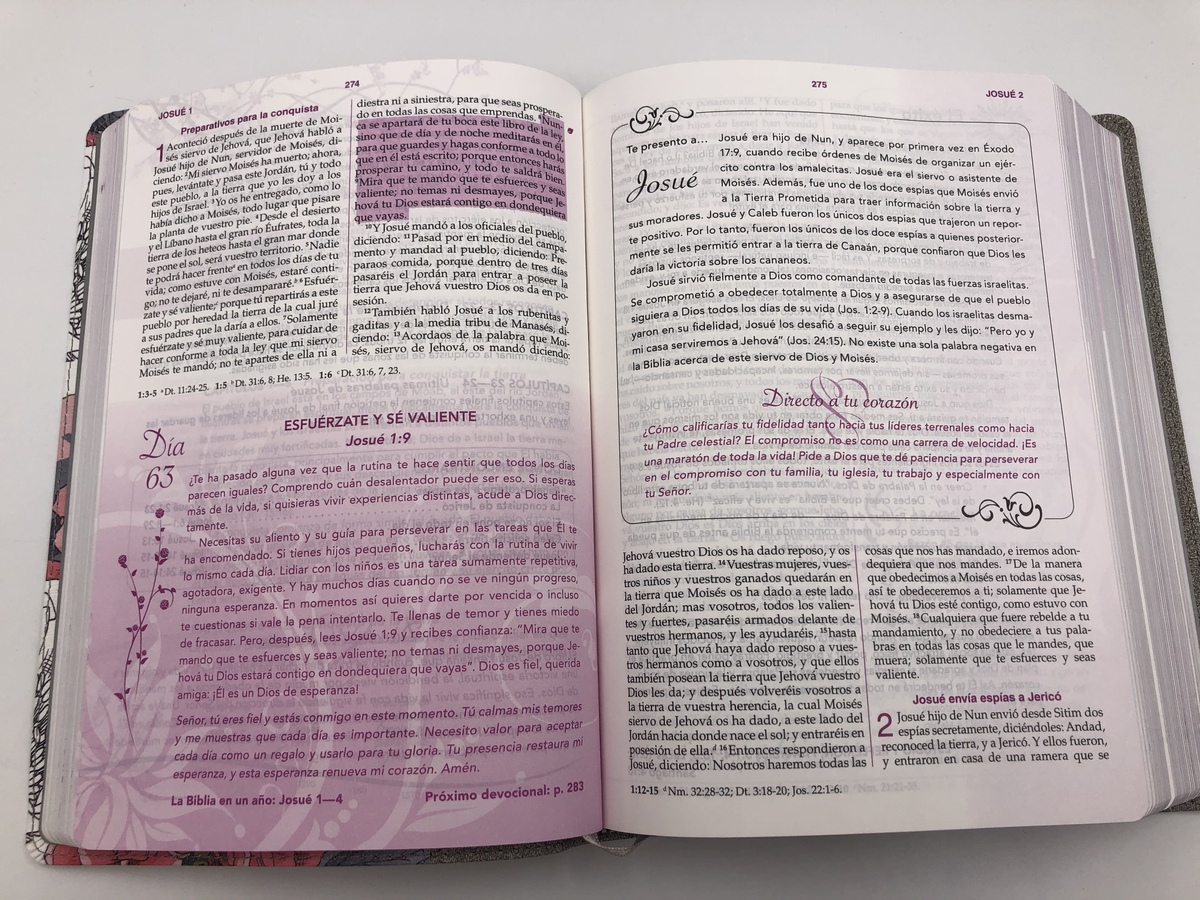 BIBLIA DE LA MUJER CONFORME AL CORAZON DE DIOS / RVR 1960 / EDICION PASTA FLORES - Imagen 3